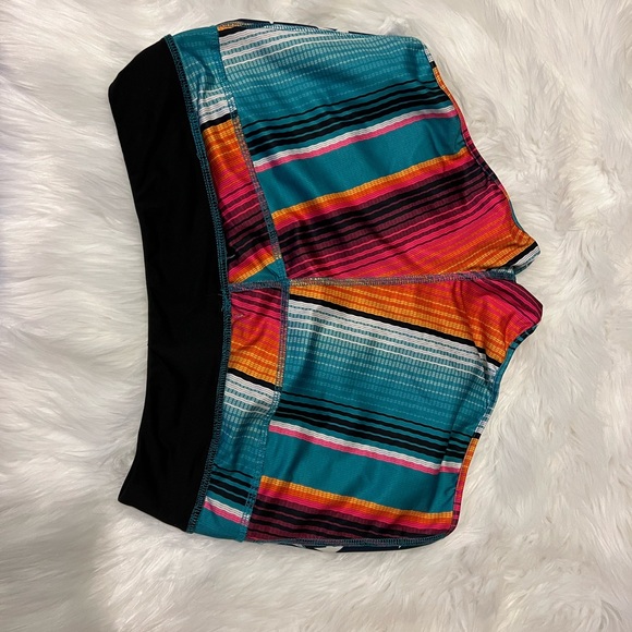 Crazy train shorts size small - Picture 2 of 4